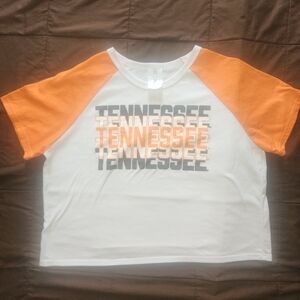 Tennessee Graphic Raglan Tee - Orange/White. Cropped. Womens XL